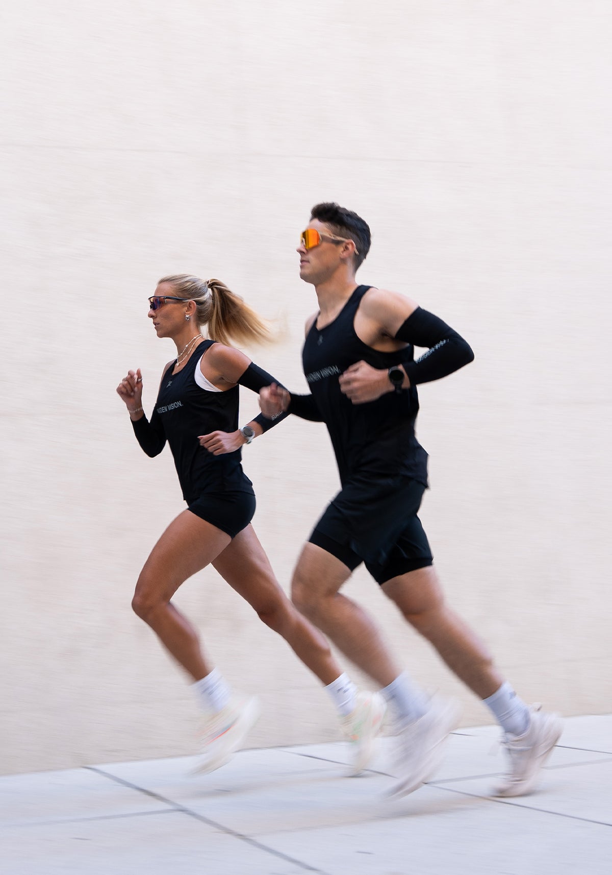 RAIDEN Running Singlet Coffee DNA [Volle Bewegungsfreiheit]