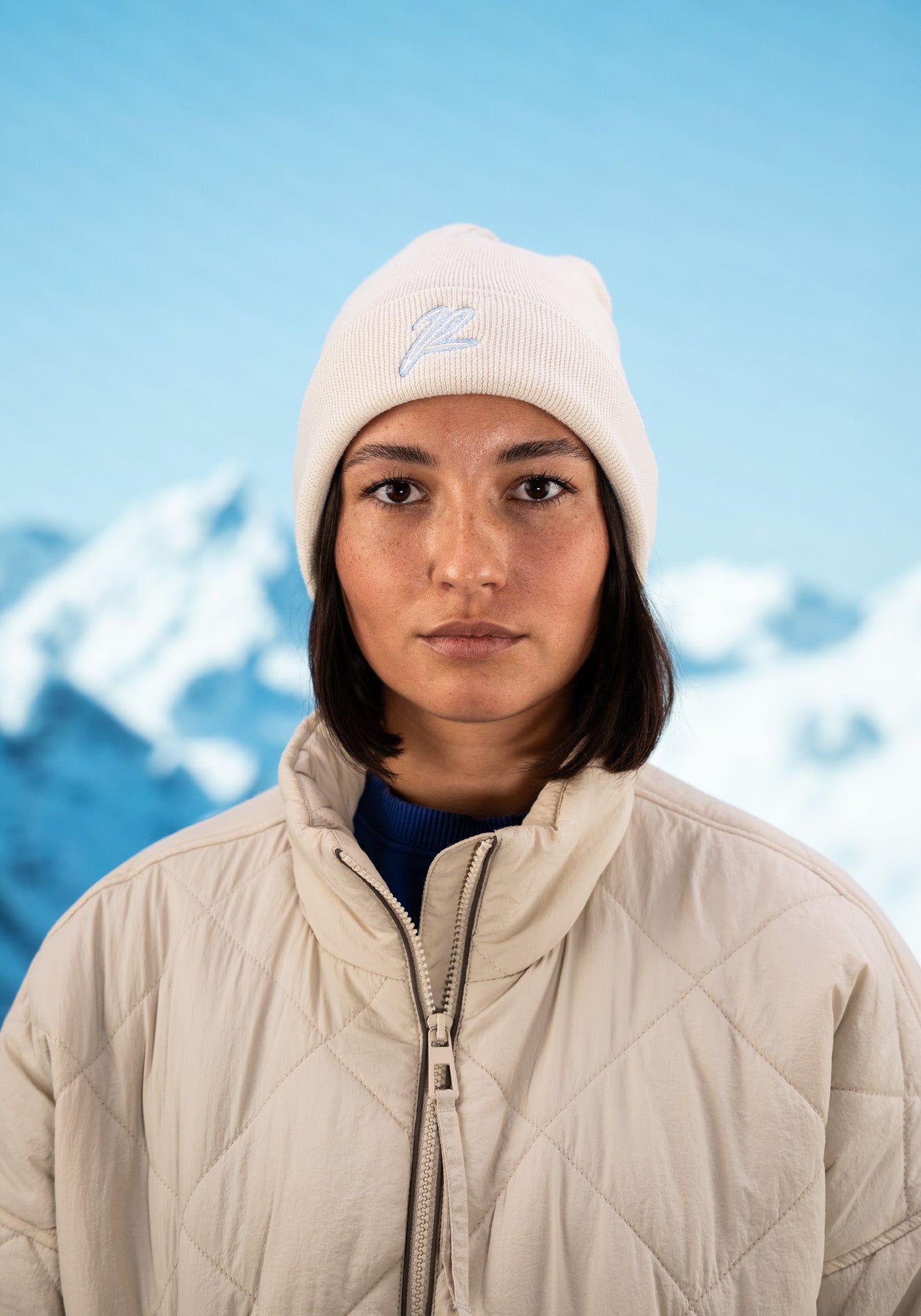 Sustainable Beanie "The R" Sand