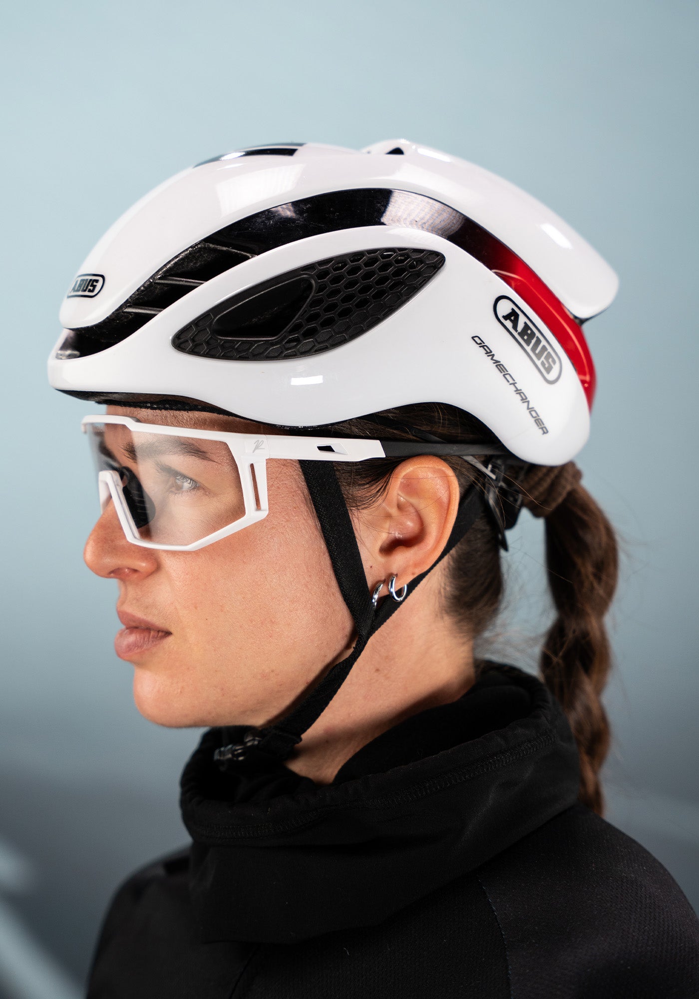 Sportbrille RAIDEN "R8" Photochromic "White / Clear to Black"